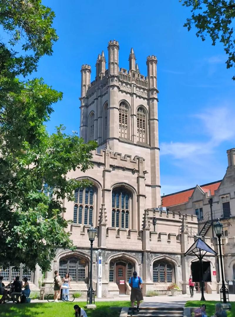 澳大利亚国立大学